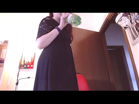 ❤️ スケベで甘美なパンティが大好きな従順な奴隷が、この動画を見てオナニーを強要される! ️ ハードポルノ ❌️
